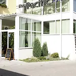 Pacific Hotel 3*
