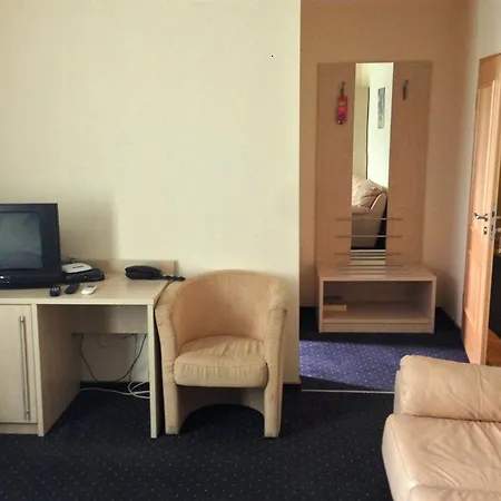 Hotel Pacific
