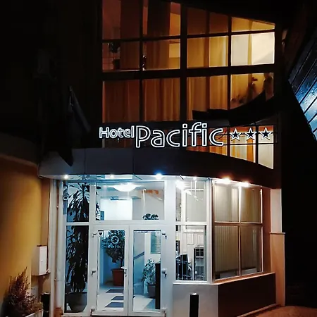 Pacific 3*