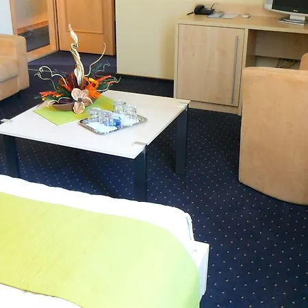 Pacific Hotel 3*